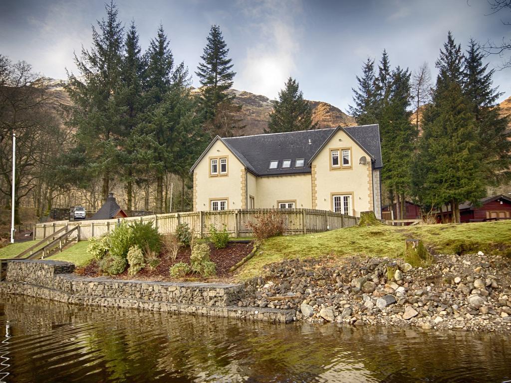 Готель Ardlui Retreat Екстер'єр фото