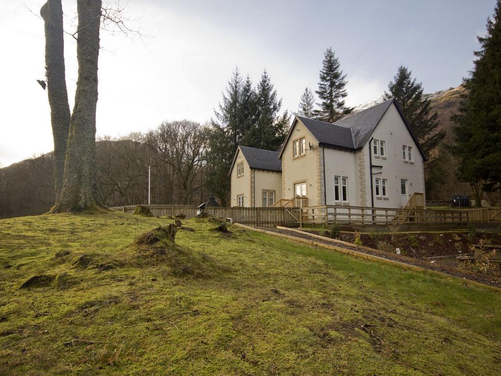 Готель Ardlui Retreat Екстер'єр фото